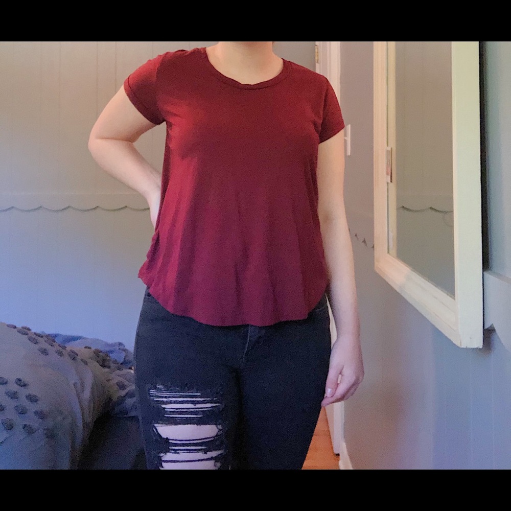 Basic T-Shirt - Picture 2 of 2